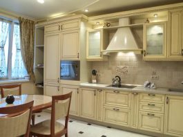 Charming old motifs in the kitchen interior