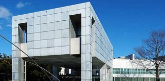 Minimalism and unusual architecture
