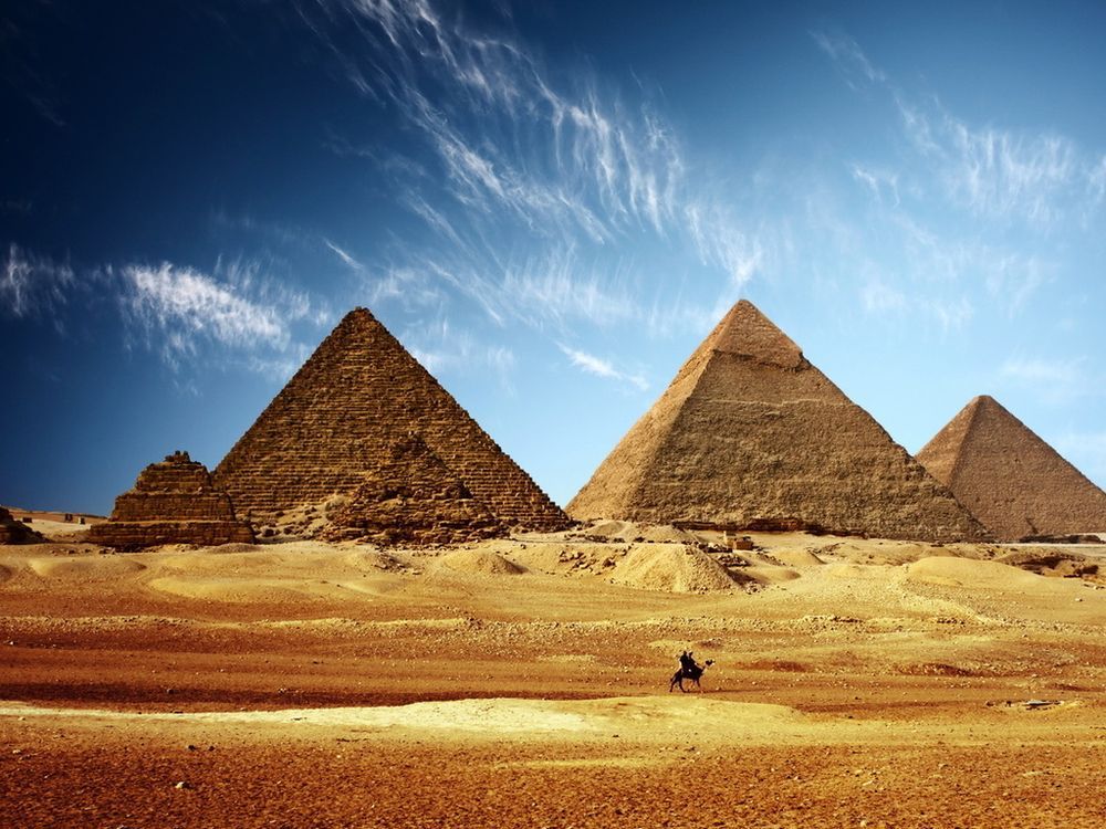 пирамиды в Гизе