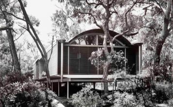 Glenn Murcutt’s Ball-Eastaway House, Glenorie, NSW